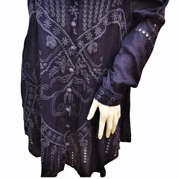 Johnny Was Maymee Blouse / XS - fits to a size Sm. / NWT - Picture 10 of 16